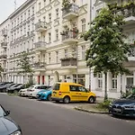Spacious 3Br Plus Ac Self Check-In Street Parking